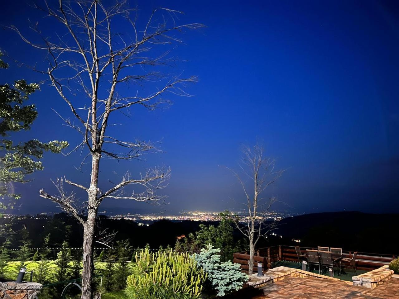 Villa Ozoni - Jezerc فريزاي المظهر الخارجي الصورة